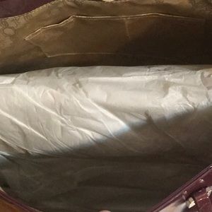 Ivanka Trump Bags - Ivanka Trump patent tote Ivanka Trump Bags - Ivanka Trump patent tote